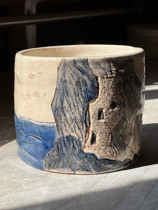 Culver Hole – Handmade Stoneware Pot